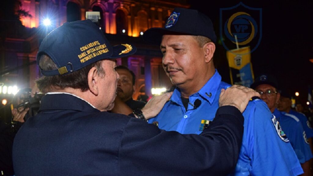 Encarcelan y dan de baja deshonrosa al comisionado de la Policía Vladimir Cerda