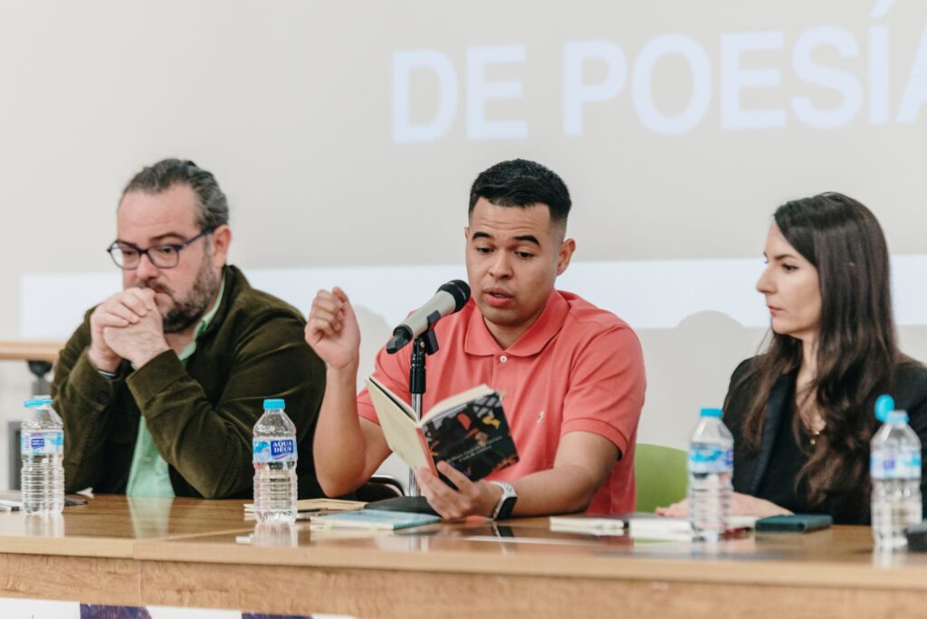 William González Guevara, la voz poética más joven y potente del FIP de Granada 2026