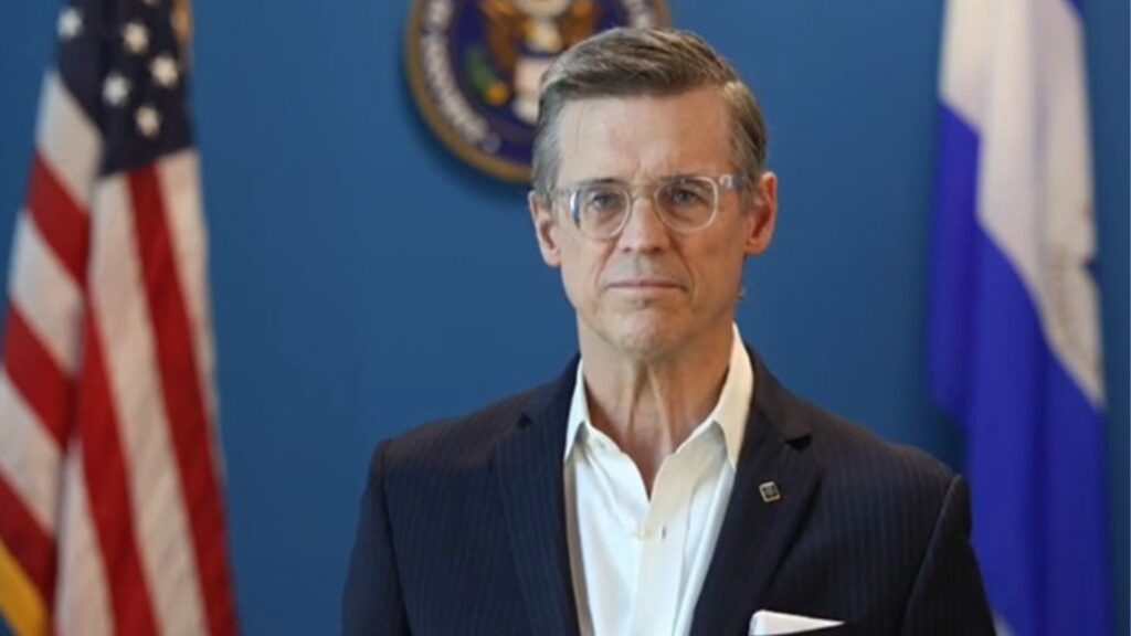 Kevin O’Reilly alerta sobre un «colapso desordenado» del régimen de Ortega