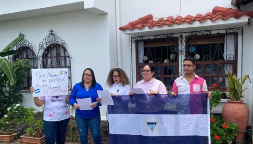 Periodistas nicaragüenses en el exilio documentan 47 agresiones del régimen en el último año