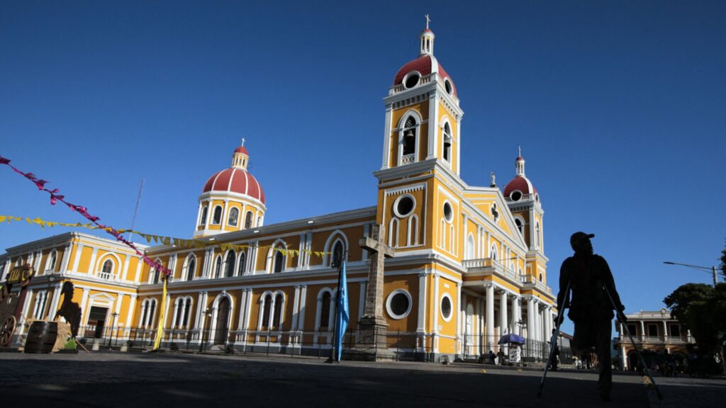 La Iglesia como último bastión: Rosario Murillo no logra «meter en cintura» a los católicos