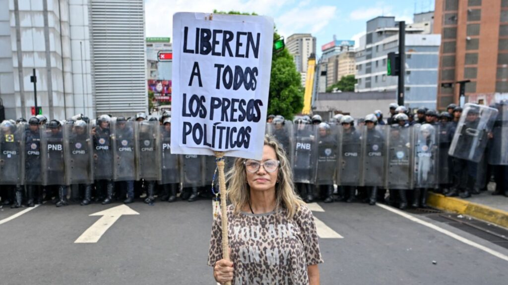 Régimen de Venezuela anuncia que liberará a 300 presos políticos bajo la Ley de Amnistía