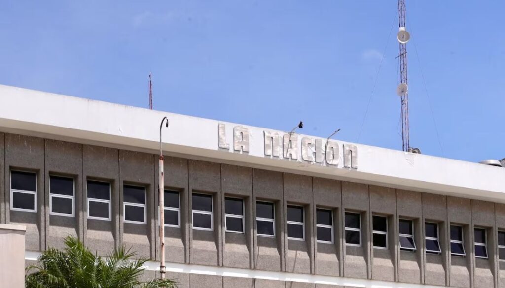EEUU revoca visas a directivos del diario La Nación de Costa Rica, abierto crítico de Rodrigo Chaves