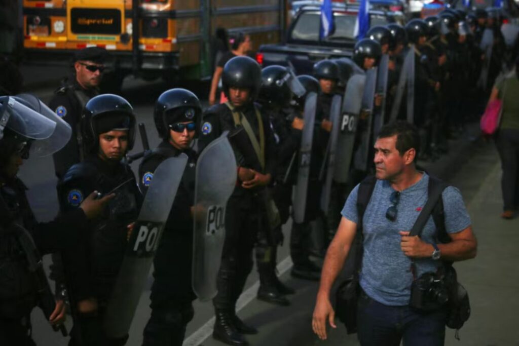 Dictadura sandinista vende por internet la casa robada a un fotoperiodista exiliado
