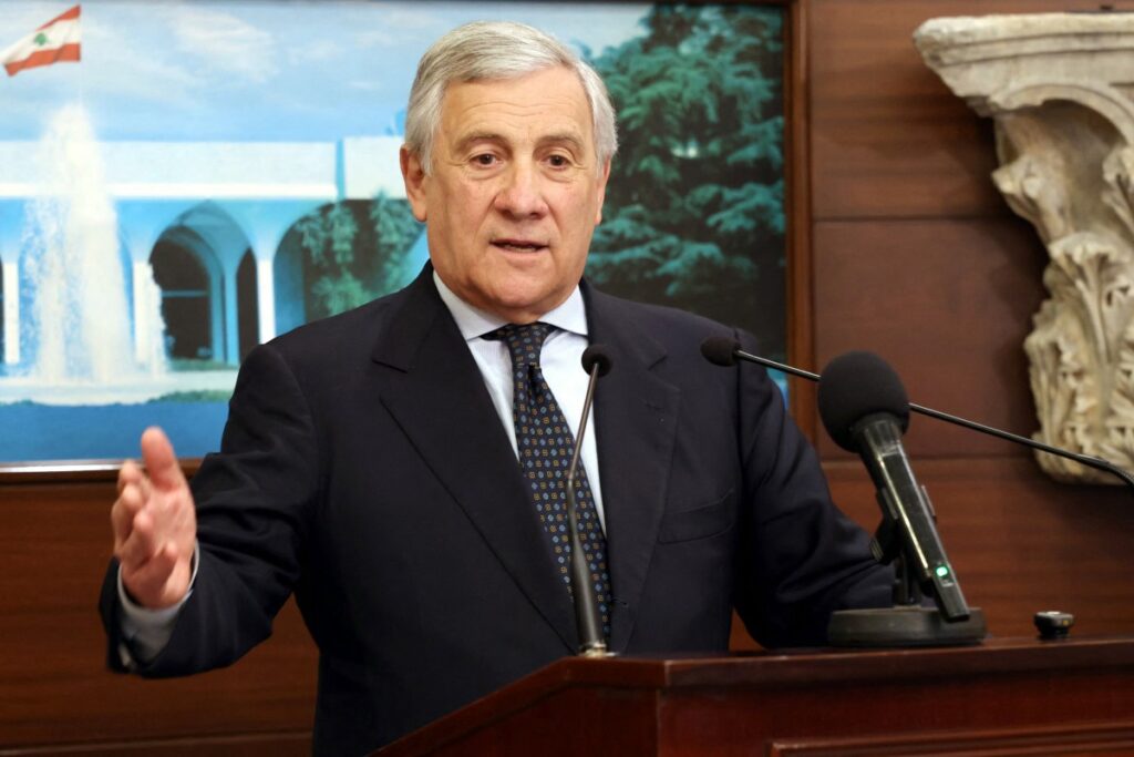 Opositores rechazan ruptura de relaciones diplomáticas con Italia