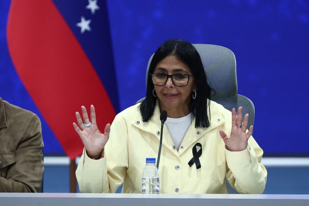 Interinato de Delcy Rodríguez caducó, pero el chavismo se aferra al poder sin elecciones