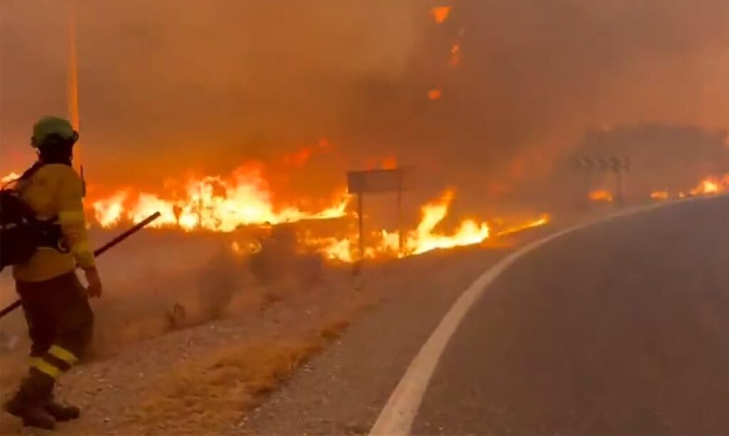 Incendio en España deja 12 muertos y más de 20 desaparecidos