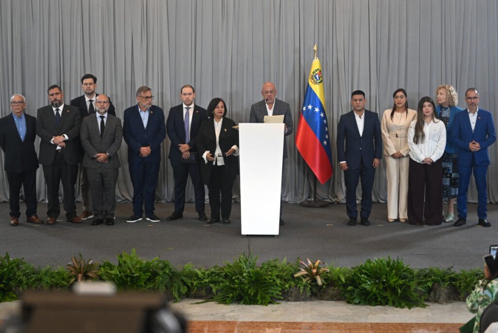 Mesa de diálogo en Venezuela acuerda renovación total del Tribunal Supremo de Justicia