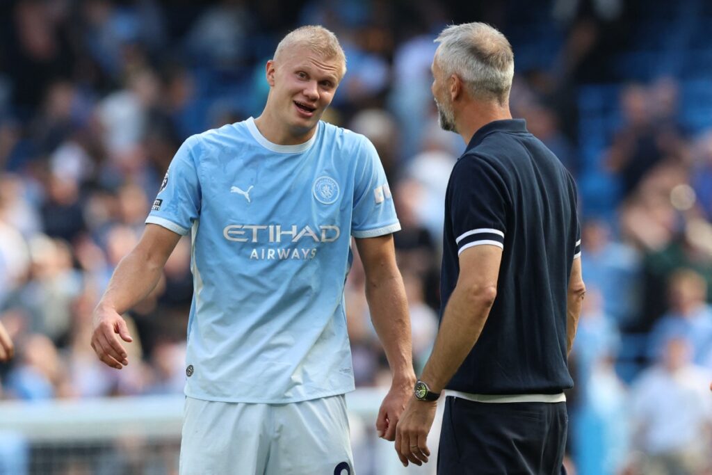 Haaland sorprende con un nuevo corte de pelo en su regreso a la Premier League