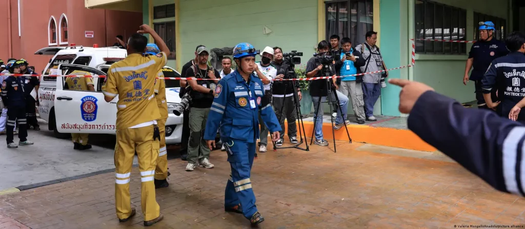 Sube a ocho la cifra de los fallecidos por el tiroteo en escuela tailandesa