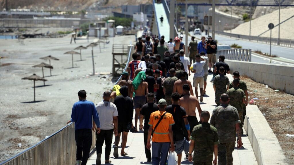 Al menos 72 migrantes murieron intentando entrar al enclave español de Ceuta