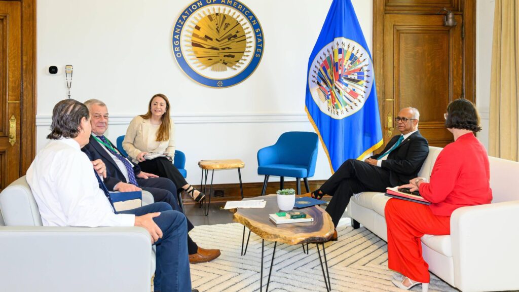 Secretario de la OEA discute con EE. UU. sobre los desafíos de Nicaragua y Venezuela