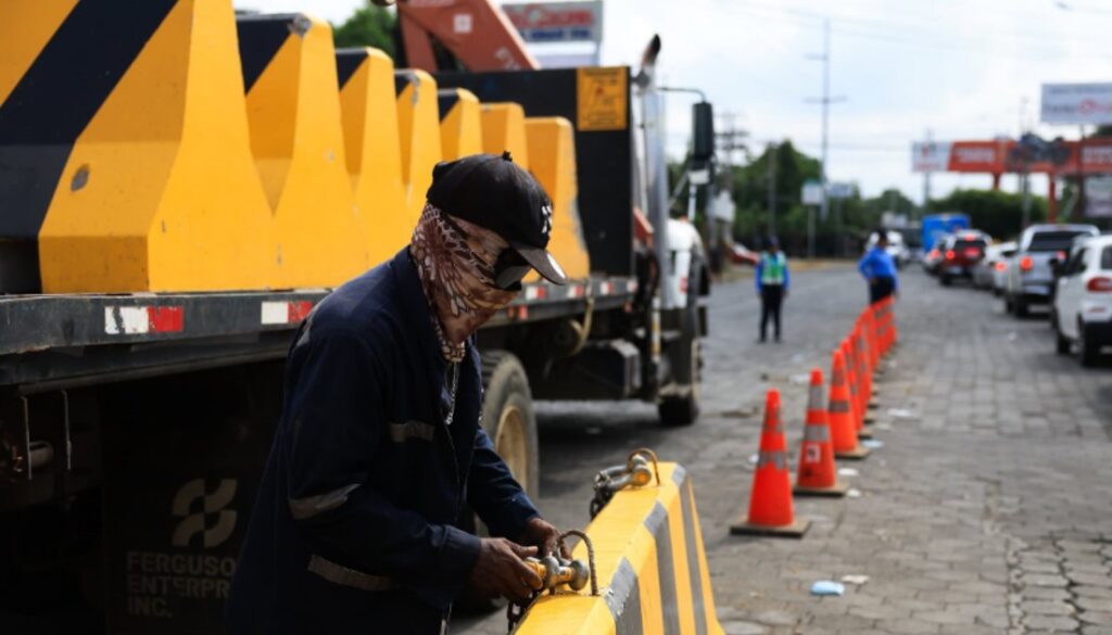 ¡Retrasos en el tráfico! Un tramo vial de los semáforos de La Fuente estará cerrado hasta el 2 de octubre