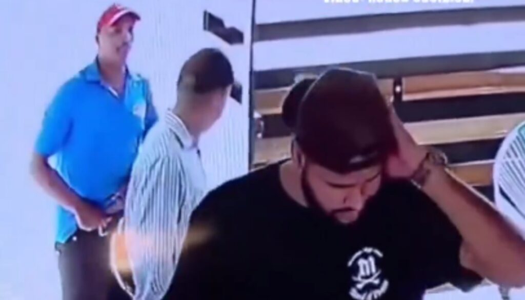 Dos hombres armados roban una joyería en Chinandega