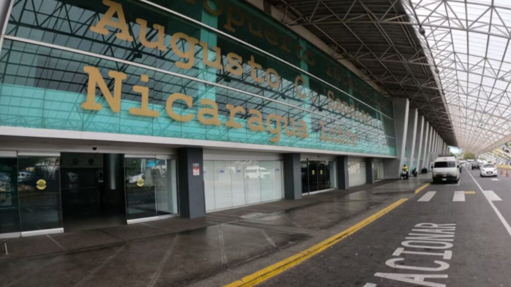 Lluvias complican operaciones en el aeropuerto de Managua