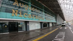 Lluvias complican operaciones en el aeropuerto de Managua