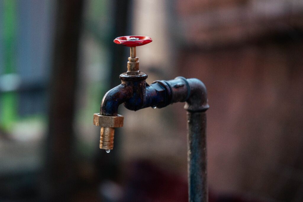 Crisis de agua en San Isidro Camino de Bolas: vecinos denuncian un mes sin el servicio