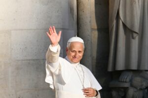 Papa León XIV envía mensaje tras ser operado: «Recen por mí»