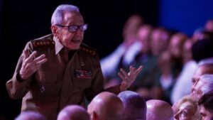 Emiten orden de arresto contra Raúl Castro por derribo de avionetas en 1996